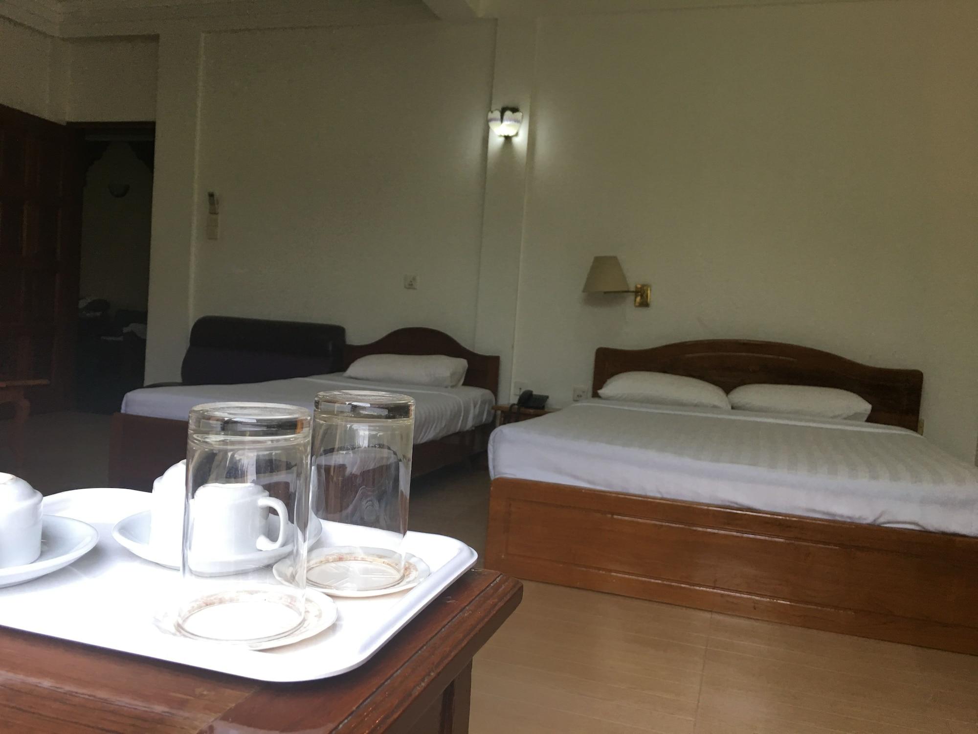 Hotel Windsor Yangon Luaran gambar