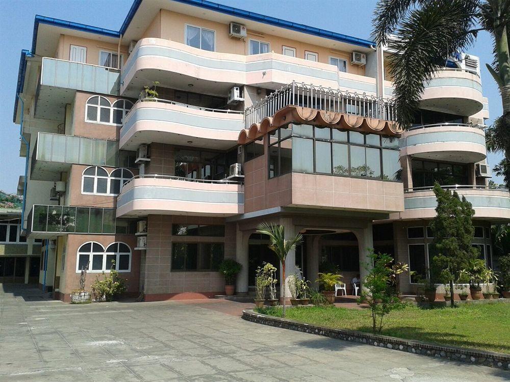 Hotel Windsor Yangon Luaran gambar