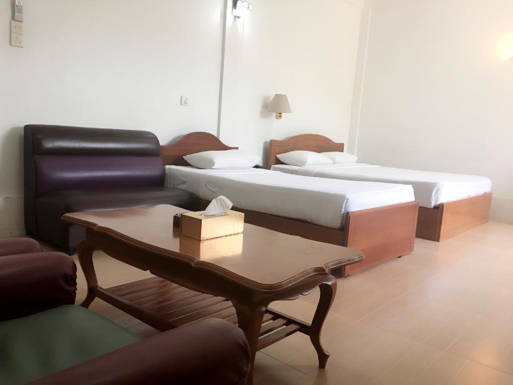Hotel Windsor Yangon Luaran gambar