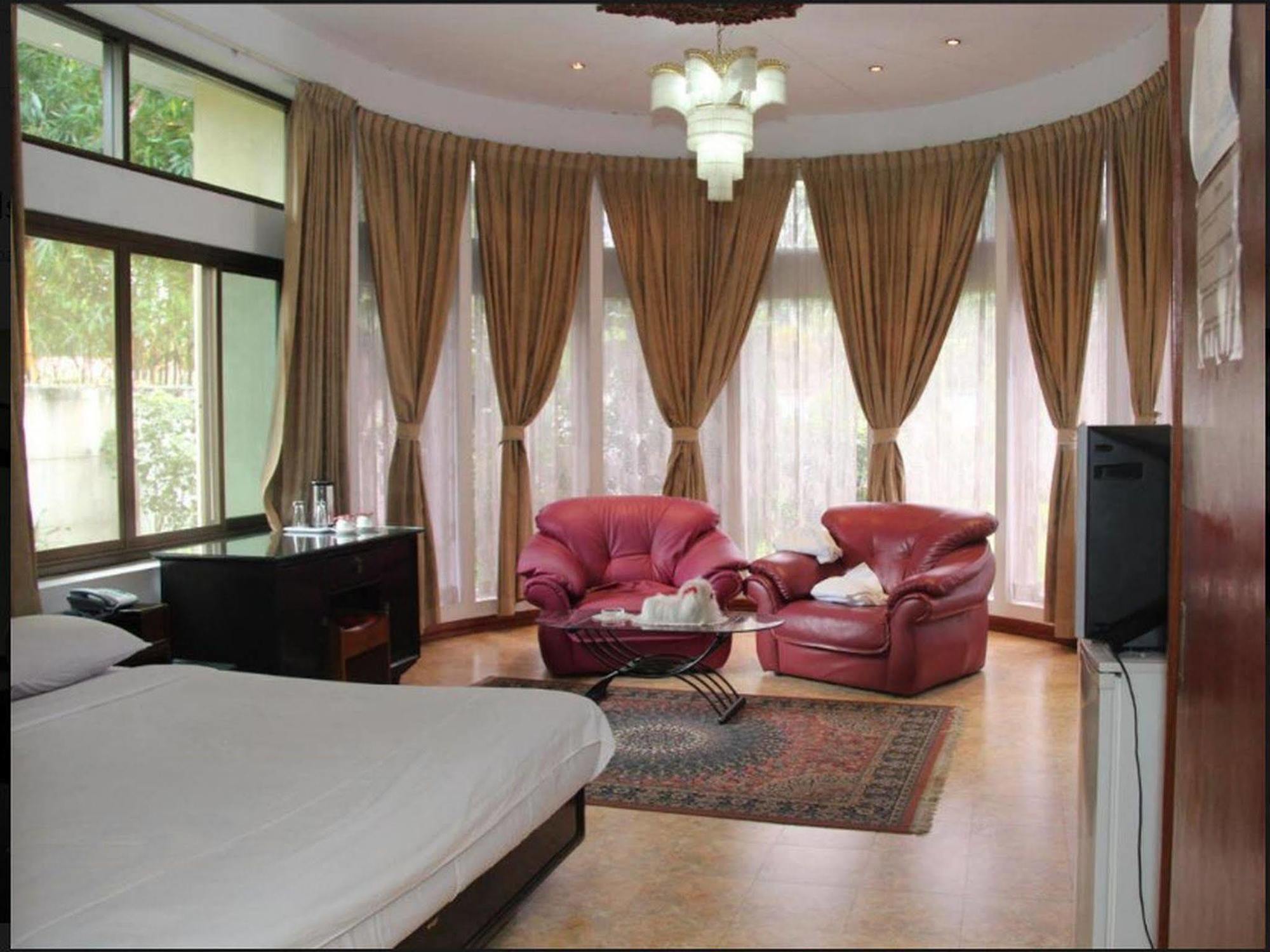 Hotel Windsor Yangon Luaran gambar