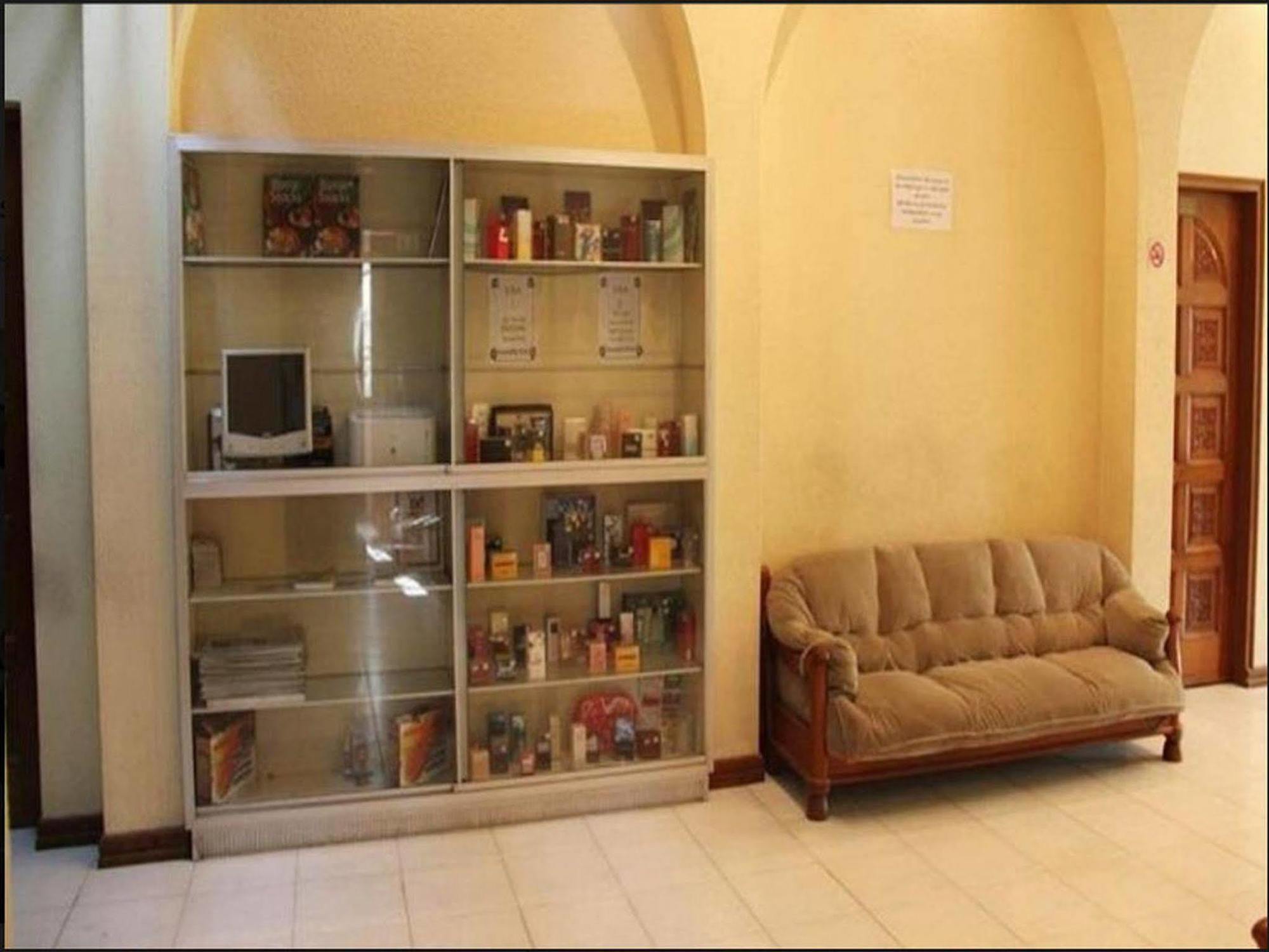 Hotel Windsor Yangon Luaran gambar
