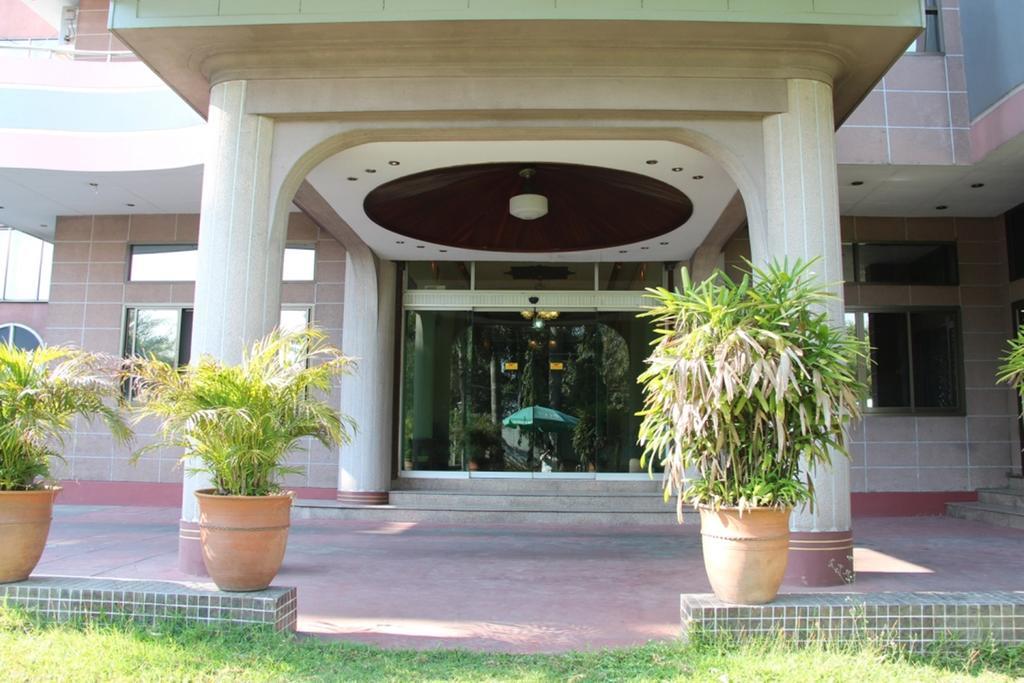 Hotel Windsor Yangon Luaran gambar